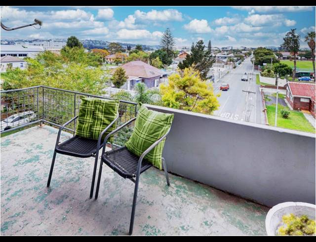2 bed property to rent in OAKDALE